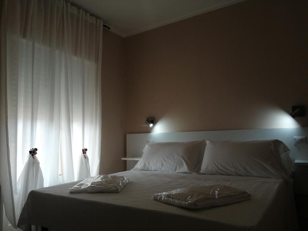 Villa Laura Residence Hotel Apartments & Studios Ascea Exterior photo