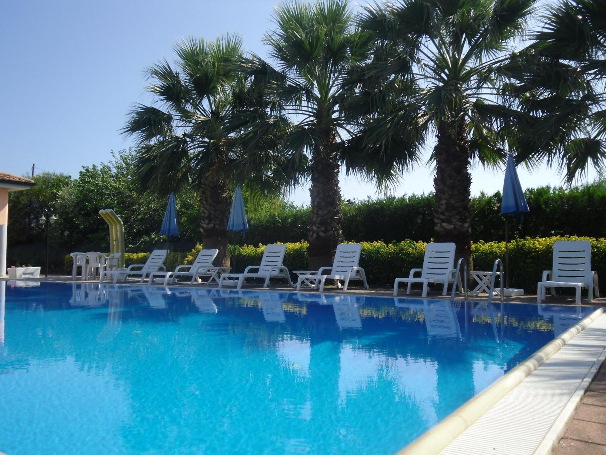 Villa Laura Residence Hotel Apartments & Studios Ascea Exterior photo