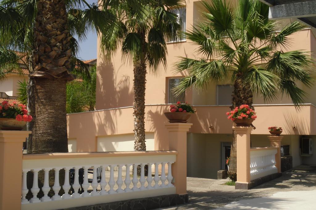 Villa Laura Residence Hotel Apartments & Studios Ascea Exterior photo